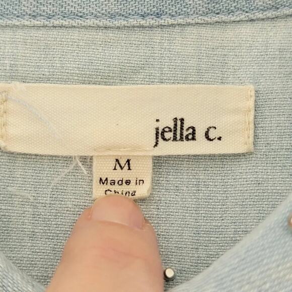 Jella C Embellished Denim Button Down Shirt Womens Sz M Light Blue Silver Studs - Picture 10 of 11